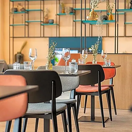 Отель Afterwork 4*